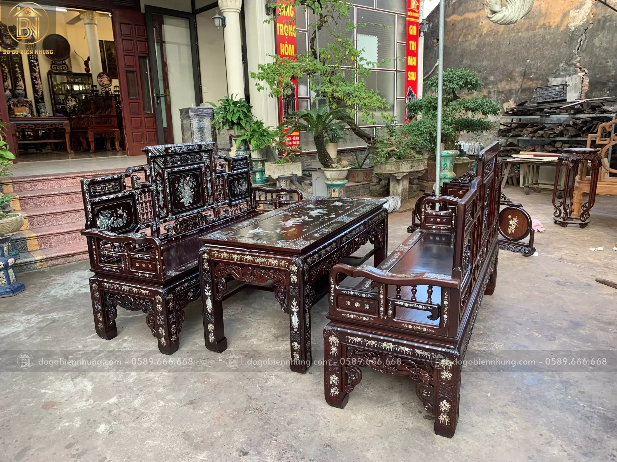 Trường kỷ móc Cổ